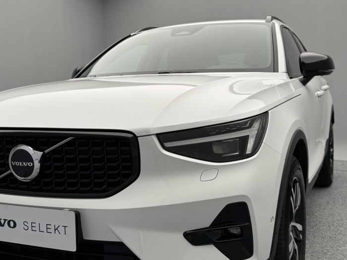 Volvo XC40 B3 PLUS DARK AUT CZ 1.maj