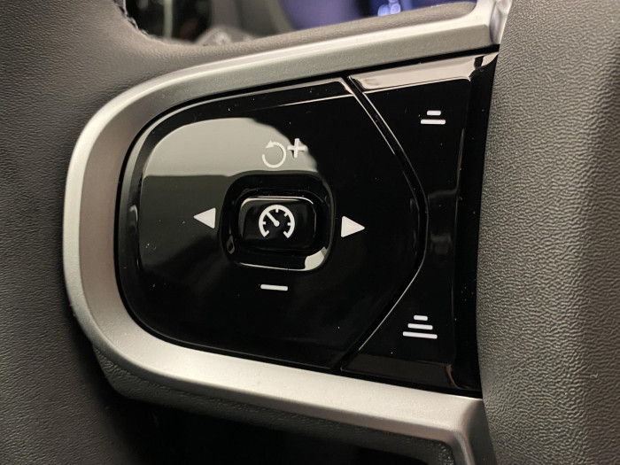 Volvo V60 B4 AUT DARK PLUS