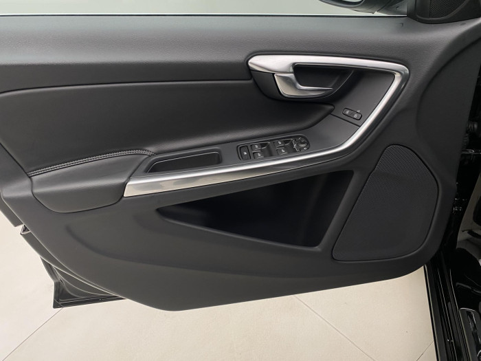 Volvo V60 D3 MOMENTUM CZ 2.0 d Momentum