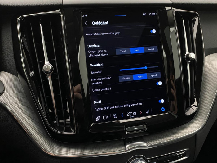 Volvo XC60 B4 AWD PLUS DARK REZERVACE 2.0 Plus