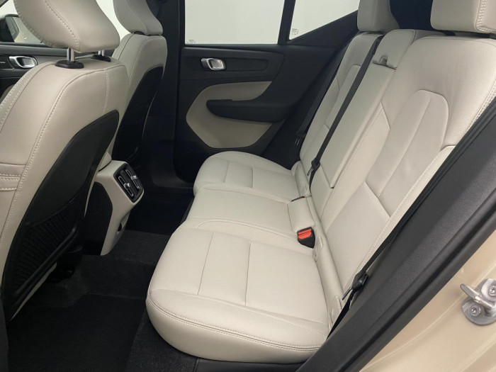 Volvo XC40 B4 AUT DARK ULTRA