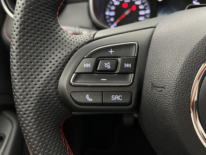 MG ZS 1.5 ESSENTIAL PLUS CZ 1.maj.