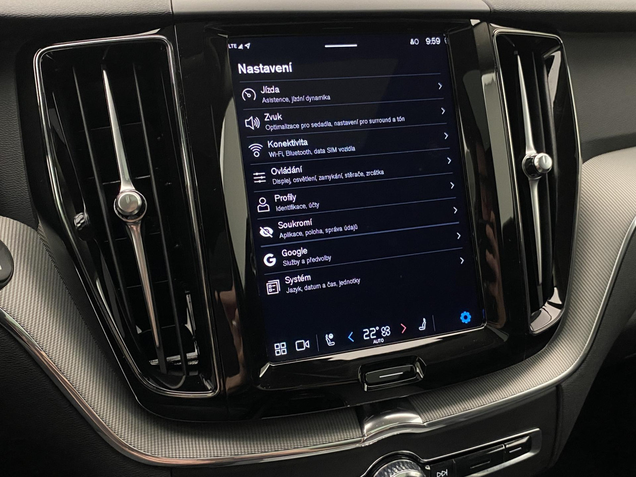 Volvo XC60 T8 AWD DARK PLUS RECHARGE AUT