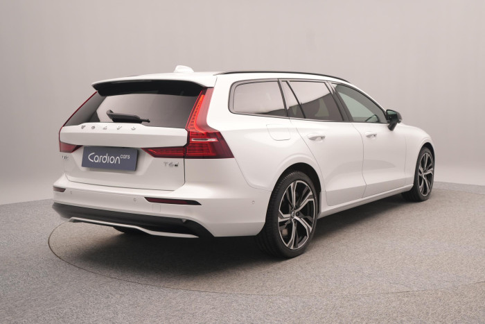 Volvo V60 T6 AWD Plug-in DARK ULTRA