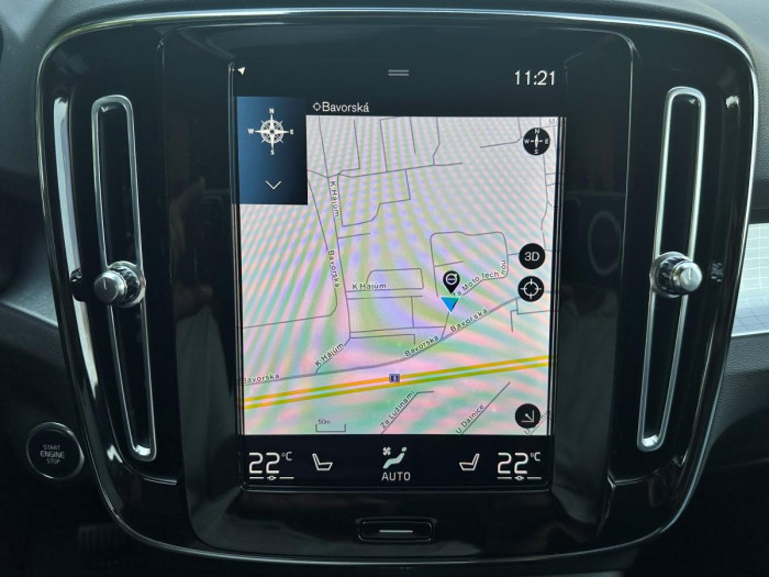 Volvo XC40 B4 AWD MOMENTUM REZERVACE 2.0 Momentum