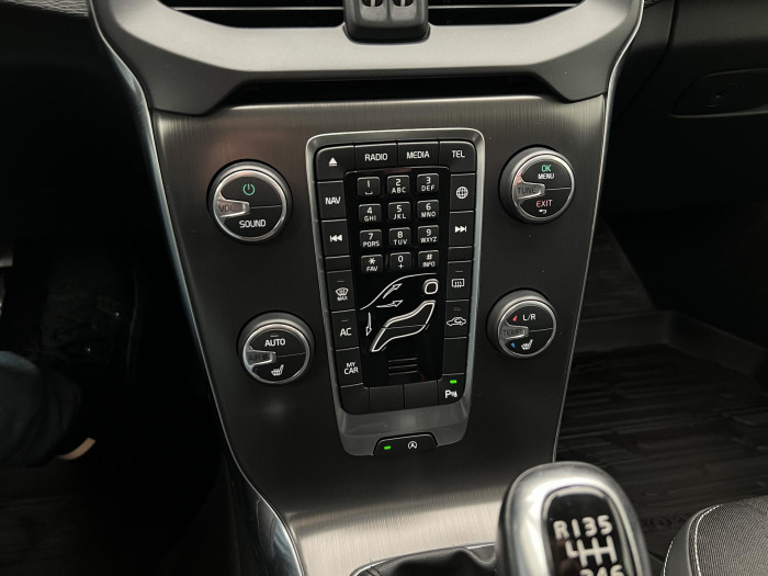 Volvo V40 D2 MOMENTUM 1.6 d Momentum