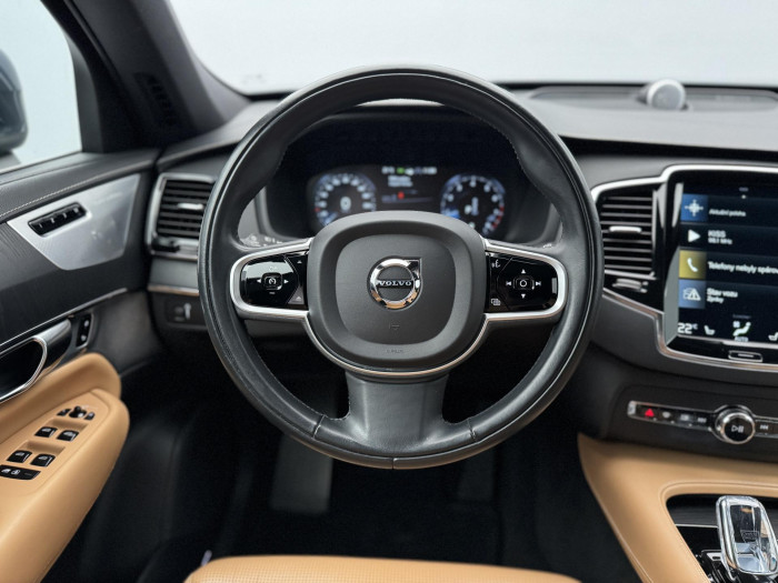 Volvo XC90 B5 AWD INSCRIPTION CZ 1.maj 7M