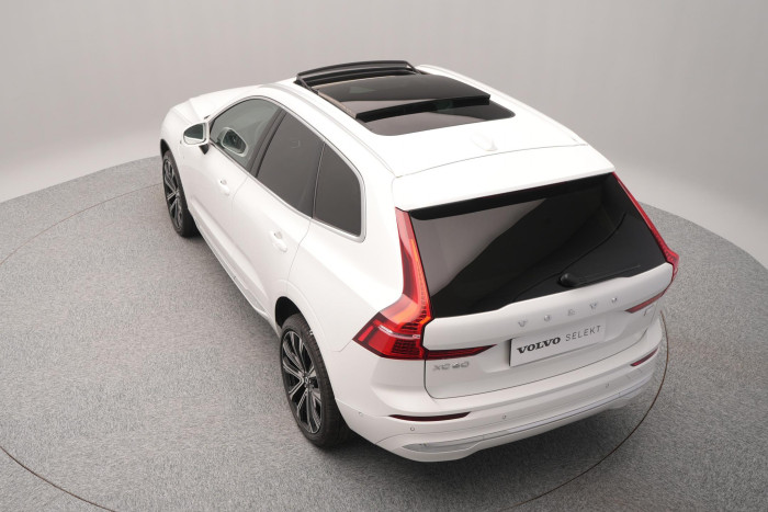 Volvo XC60 T8 AWD RECHARGE BRIGHT PLUS