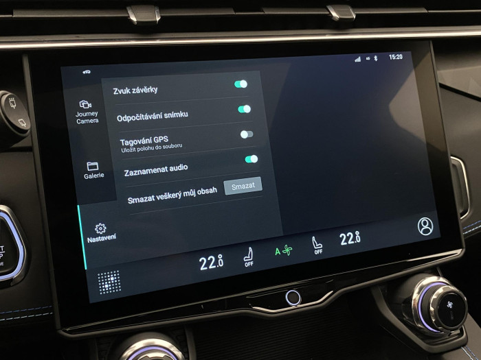 Lynk & Co 01 PHEV DCT AUT 1.maj