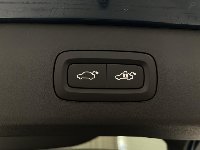 Lynk & Co 01 PHEV DCT AUT 1.maj.