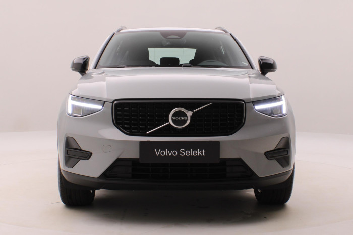 Volvo XC40 B3 DARK PLUS AUT CZ