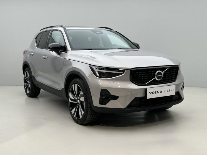 Volvo XC40 B3 ULTRA DARK AUT CZ 1.maj.