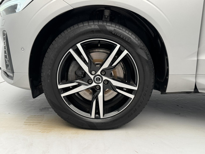 Volvo XC60 B4 AWD R-DESIGN AUT