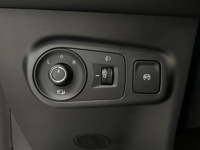 MG ZS ICE ELEGANCE 1.5 MAN 1.5 Elegance