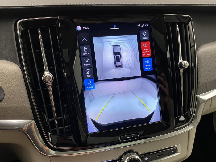Volvo V90 T8 AWD Plug-in DARK ULTRA