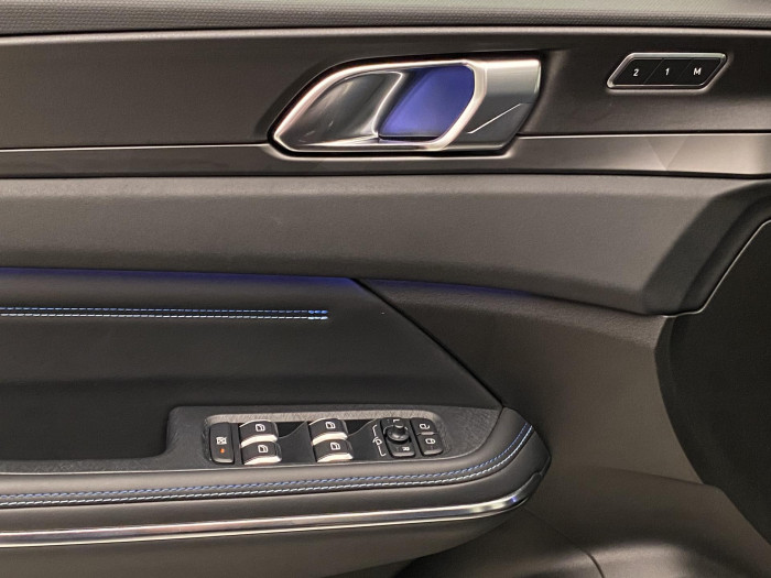 Lynk & Co 01 HEV DCT AUT 1.maj