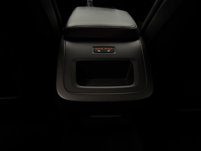 Volvo V60 CC D4 AWD MOMENTUM CZ 1.maj 2.0 d CC CC Momentum