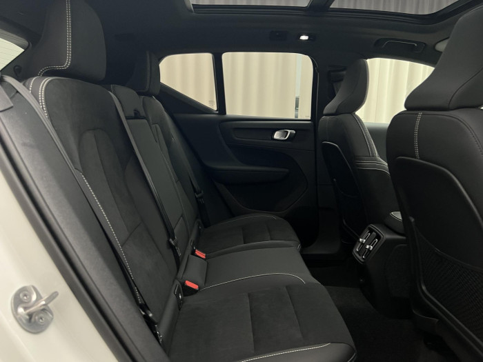 Volvo EX40 PURE ELECTRIC TWIN ULTRA