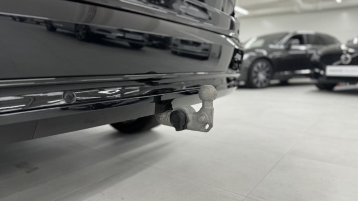 Volvo XC90 B5 AWD ULTIMATE DARK REZERVACE