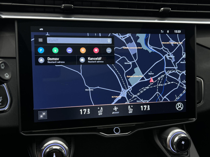 Lynk & Co 01 PHEV DCT AUT 1.maj.