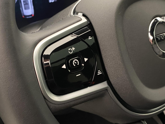 Volvo XC60 T6 AWD PLUG-IN DARK PLUS CZ