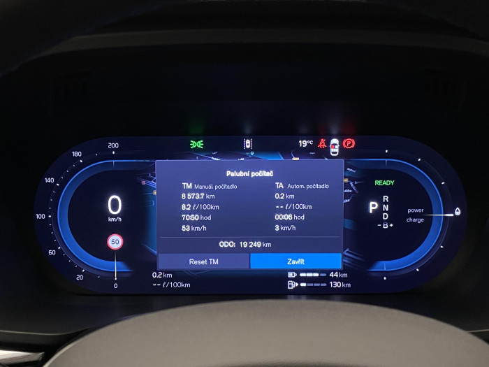 Volvo XC60 T6 AWD PLUG-IN REZERVACE