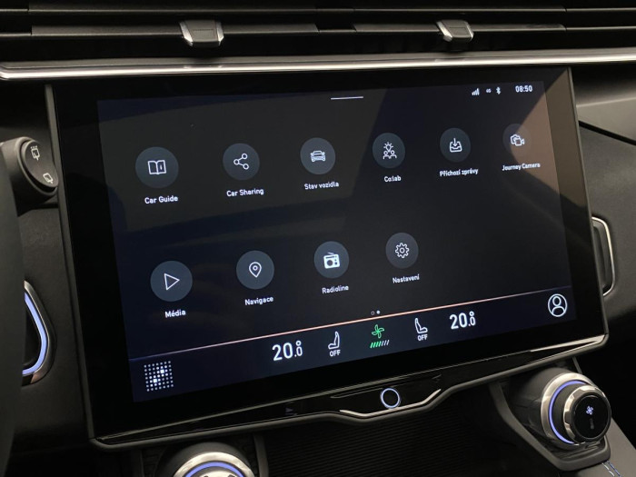 Lynk & Co 01 PHEV DCT AUT 1.maj. REZERVACE