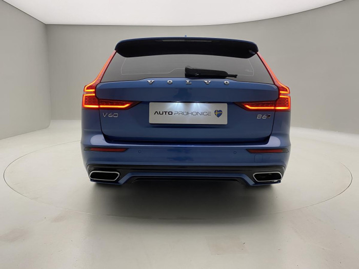 Volvo V60 B6 AWD R-DESIGN AUT REZERVACE
