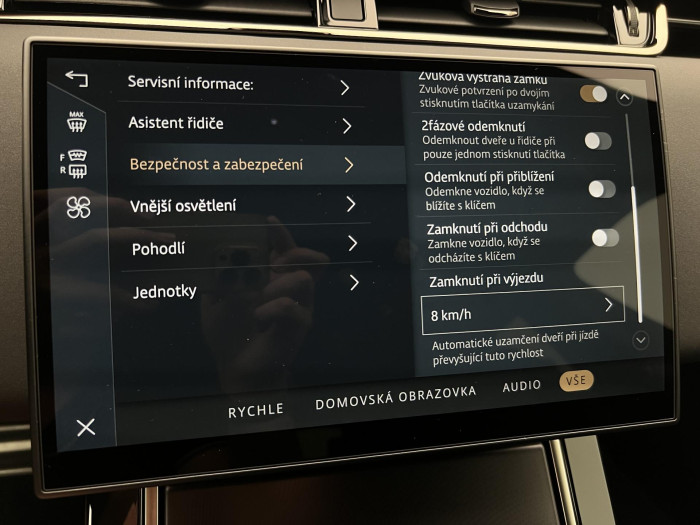 Land Rover Range Rover Evoque D200 DYNAMIC SE AWD Aut 2.0 d Dynamic SE