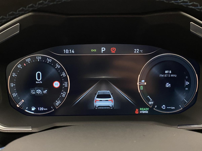 Lynk & Co 01 PHEV DCT AUT REZERVACE