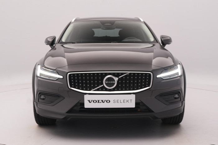 Volvo V60 CC B5 AWD PLUS AUT 1.maj.