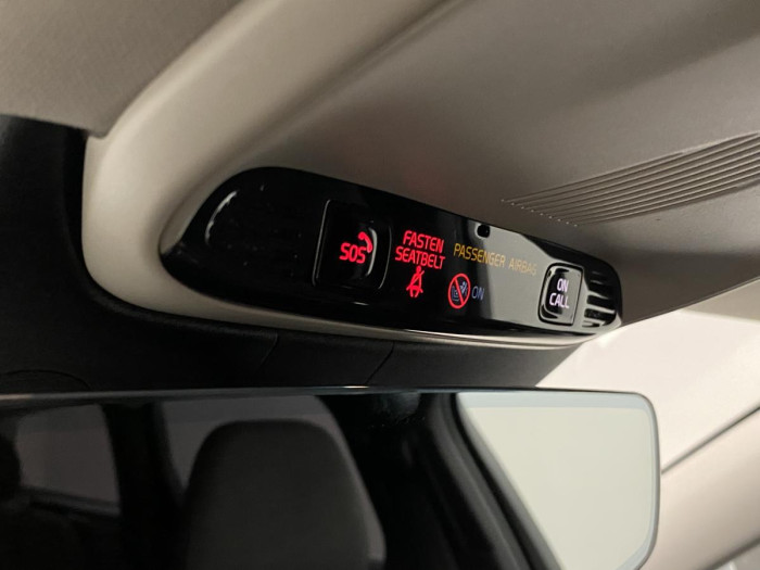 Volvo V90 D4 MOMENTUM AUT REZERVACE 2.0 d Momentum