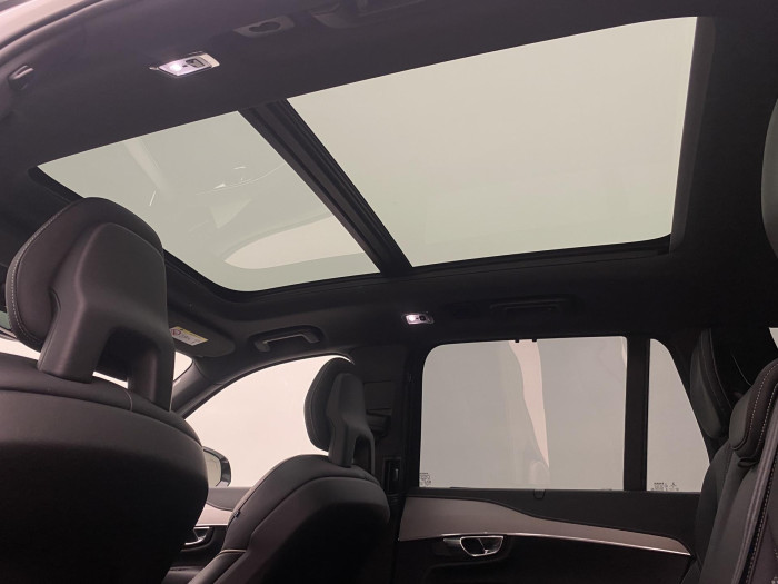 Volvo XC90 B5 AWD R-DESIGN AUT CZ