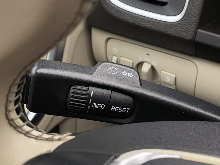 Volvo S60 D5 SUMMUM AUT CZ 2.4 d Summum