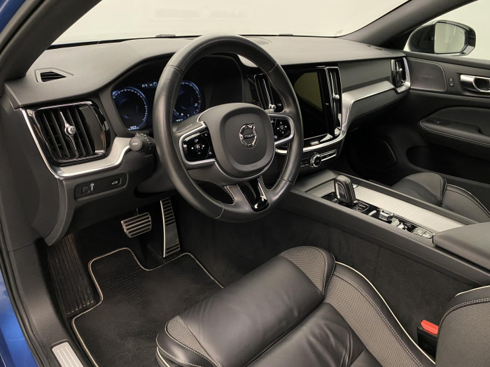 Volvo V60 B5 R-DESIGN AUT CZ