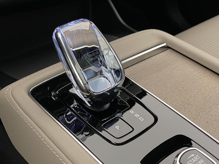 Volvo XC90 T8 AWD RECHARGE DARK ULTRA 7m