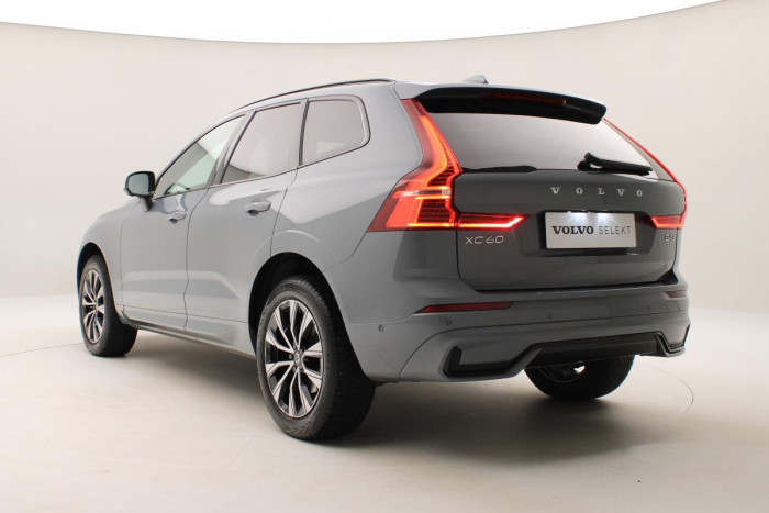 Volvo XC60 B4 AWD PLUS DARK AUT CZ 1.maj.