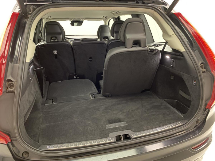 Volvo XC90 D5 AWD MOMENTUM AUT 2.0 d Momentum