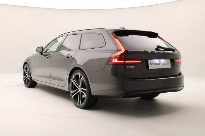 Volvo V90 B5 AWD R-DESIGN AUT 1.maj.