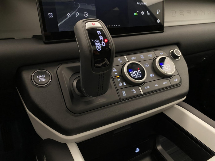 Land Rover Defender 110 D200 S AWD AUT 3.0 d