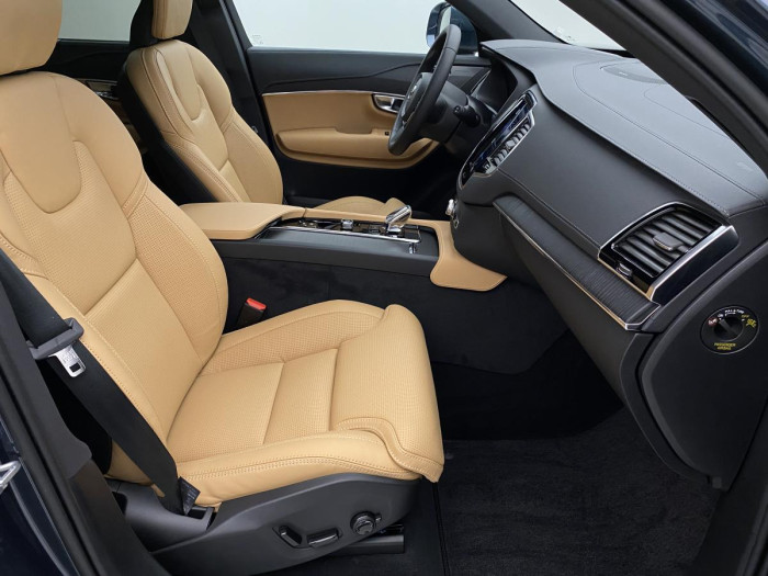 Volvo XC90 B5 AWD AUT BRIGHT PLUS 7míst 2.0 Plus