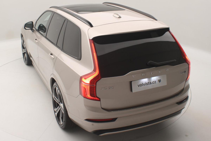 Volvo XC90 B6 AWD AUT DARK REZERVACE