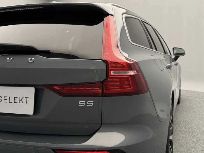 Volvo V60 B4 BRIGHT PLUS AUT CZ 1.maj