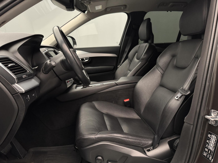 Volvo XC90 D4 AWD MOMENTUM AUT 7M 2.0 d Momentum