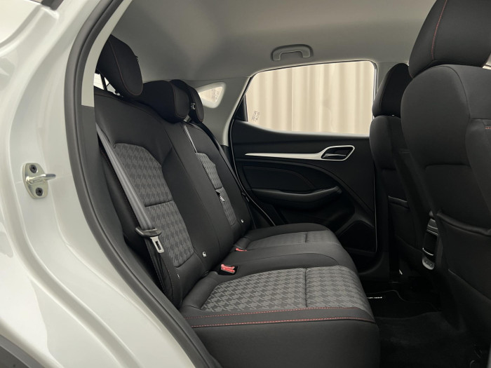 MG ZS 1.5 ESSENTIAL PLUS CZ 1.maj.