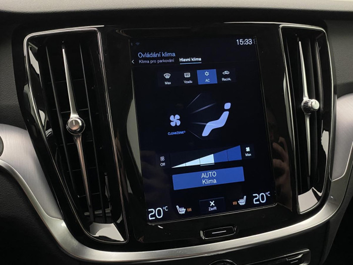 Volvo V60 T5 MOMENTUM AUT CZ REZERVACE 2.0 Momentum