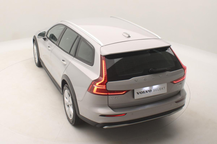 Volvo V60 CC B4 AWD CORE AUT 1.maj. 2.0 CC CC