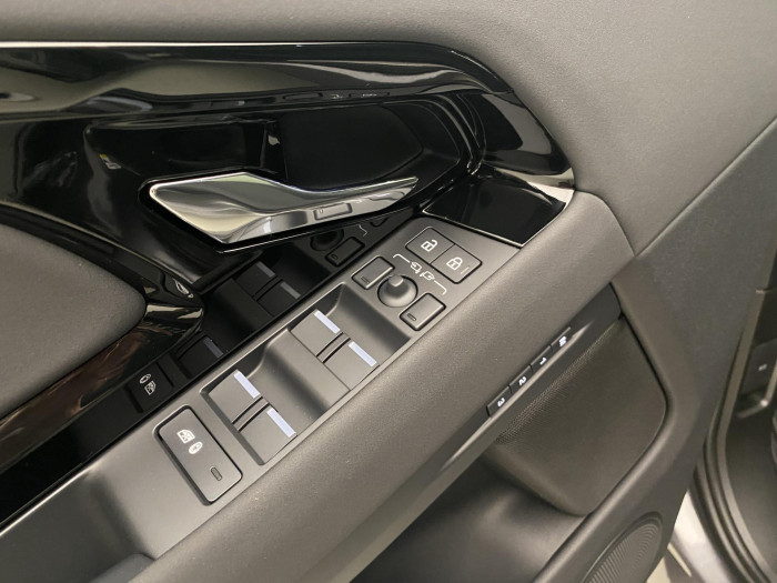 Land Rover Range Rover Evoque D165 R-DYNAMIC SE  AWD AUT 2.0 d Dynamic SE