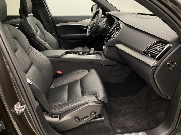 Volvo XC90 B6 AWD R-DESIGN AUT