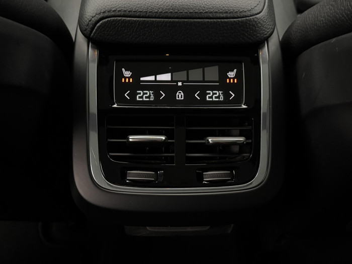 Volvo XC60 D4 AWD INSCRIPTION REZERVACE 2.0 d